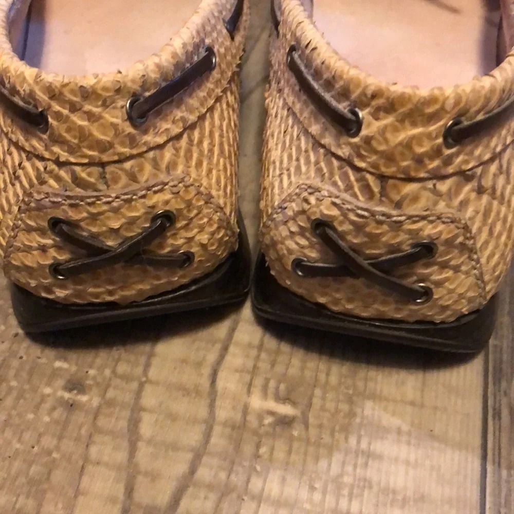 Linea Paolo slip on loafer size 8.5 N